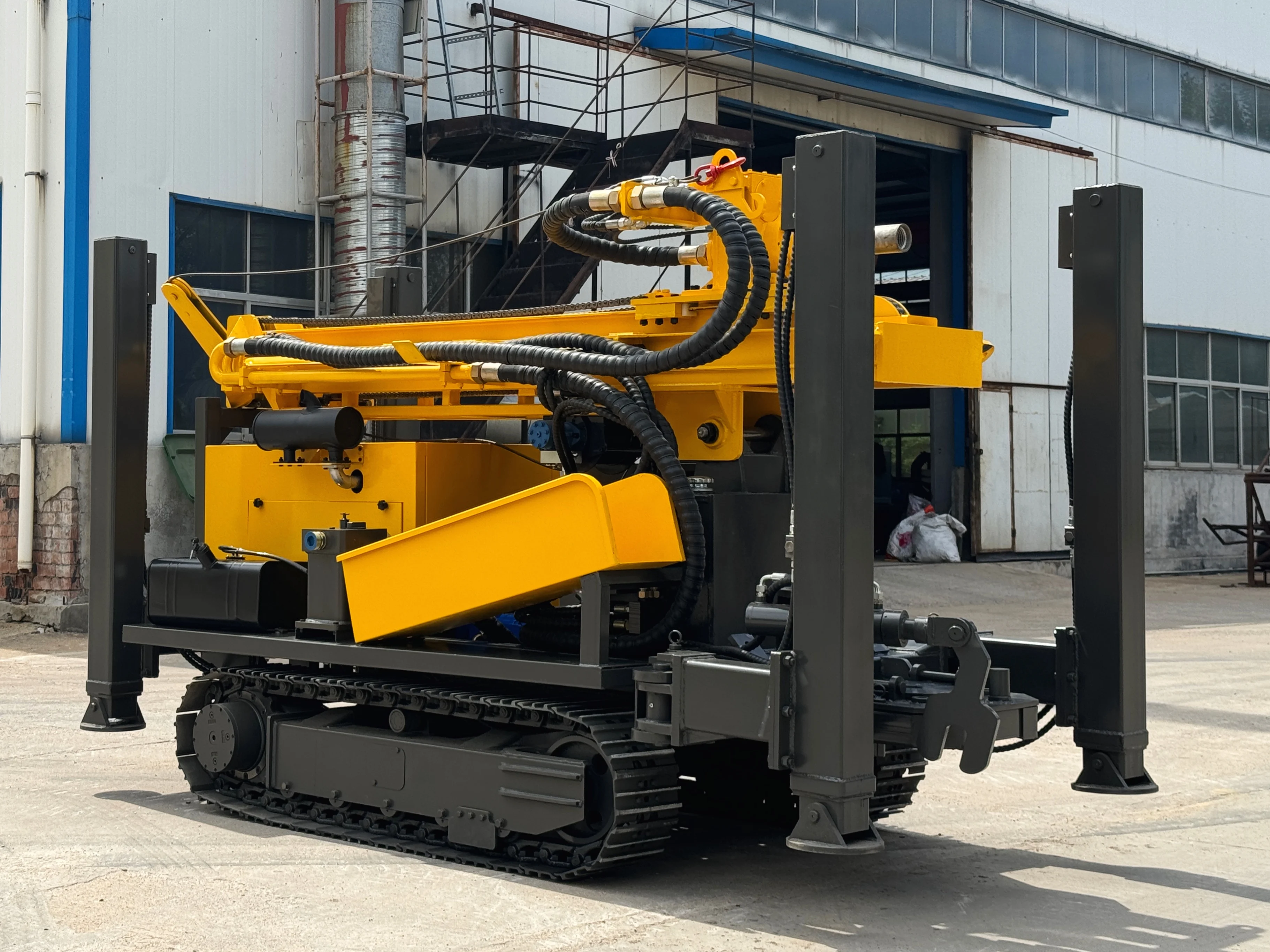 Precision-Engineered Custom Hydraulic Crawler Rig for Efficient 260-Meter Water Well Drilling