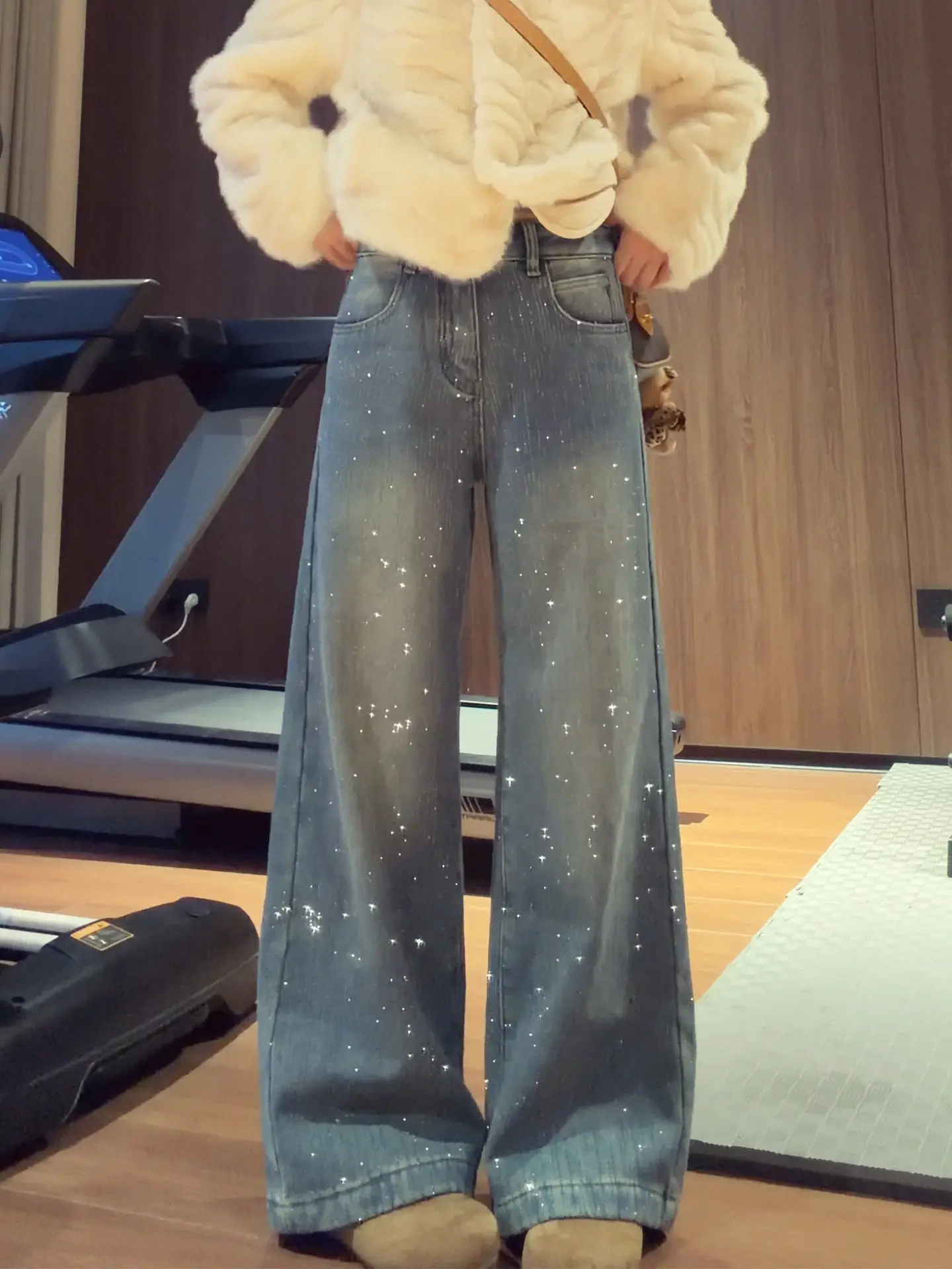

Синие джинсы со стразами для женщин, новинка 2026, прямые брюки с высокой талией в стиле ретро, весенние повседневные женские джинсовые брюки с блестками