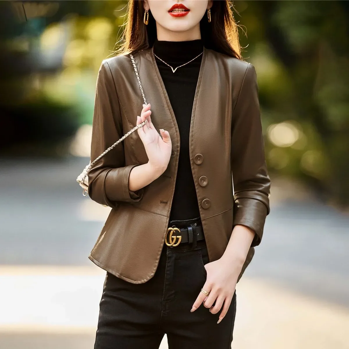 Giacche in pelle chic Capispalla da donna Primavera Autunno 2025 Nuova moda monopetto corto sottile giacca blazer in pelle PU Top