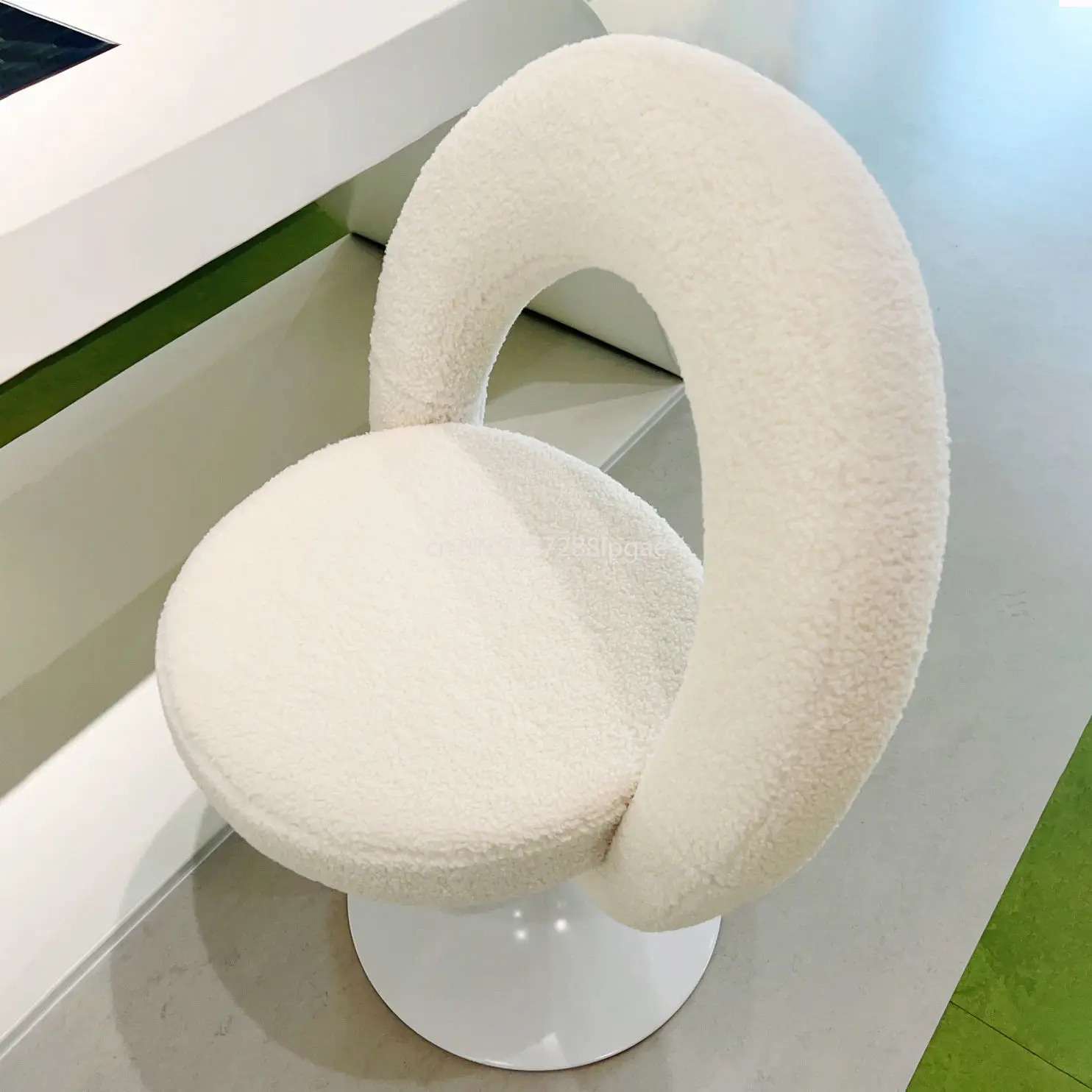 Cream Style Makeup Stool Minimalist Modern Lamb Velvet Manicure Home Bedroom Dresser Chair Furniture