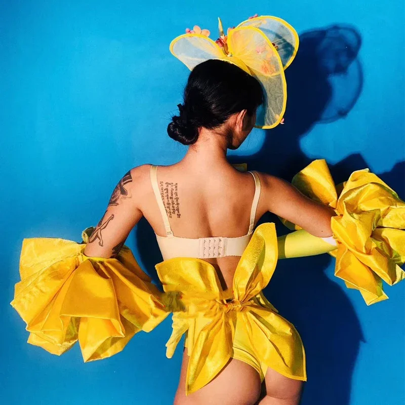 Costume da ballo sexy da palcoscenico da discoteca Guanti da body con fiori grandi Vestito da ballo Spettacolo di feste Cantante Ballerino Festival Abbigliamento XS2708