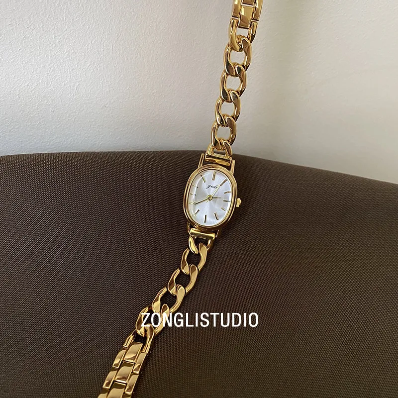 

New VintageStyle Women'S Watch With Elegant Chain StrapHigh-EndSophisticatedAnd Minimalist DesignExquisite Women'S Wristwatch.c