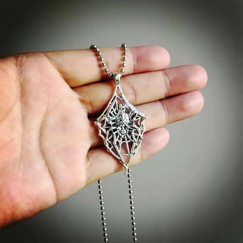 Gothic Rhombus Hollow Spider Web Pendant Necklace Vintage Punk Jewelry for Halloween Cosplay Party Daily Wear