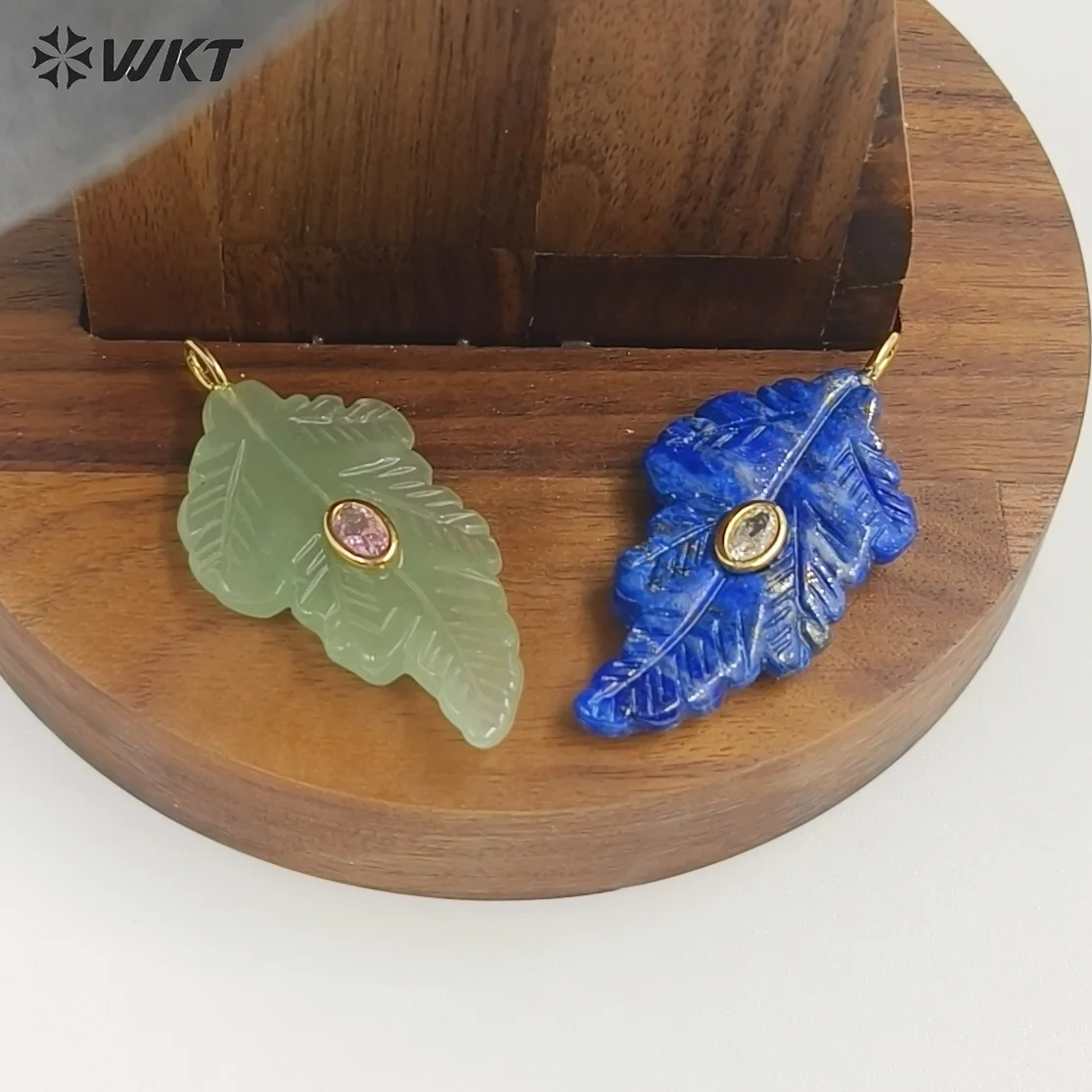 WT-P2094 Niche-design Gemstone Cubic Zircon Micropave Pendant With 18K Real Gold Plated For Women Daily Decoration