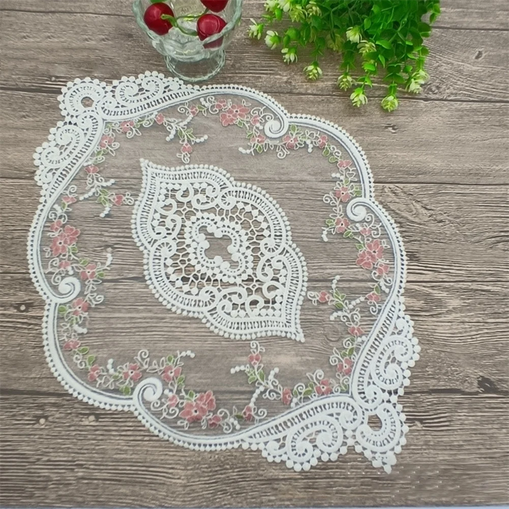 Vintage Lace Table Cloth Rose Embroidered Table Mat Pastoral European Style Wedding Party Dinner Table Decoration Rose Placemat