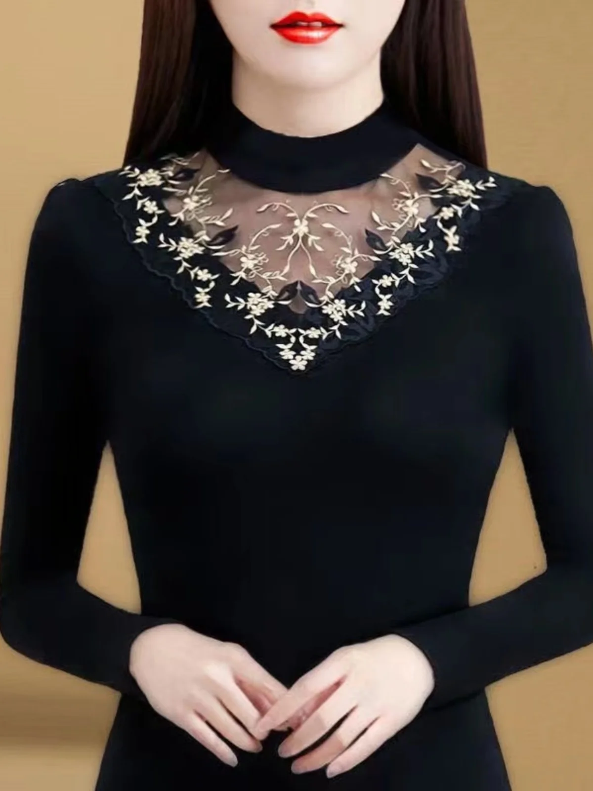 

Slim Fit Long Sleeve Lace Insert Fleece Lined Thin Base Tee Women's Warm Top V Neck Color Korean Style Commute Fashion