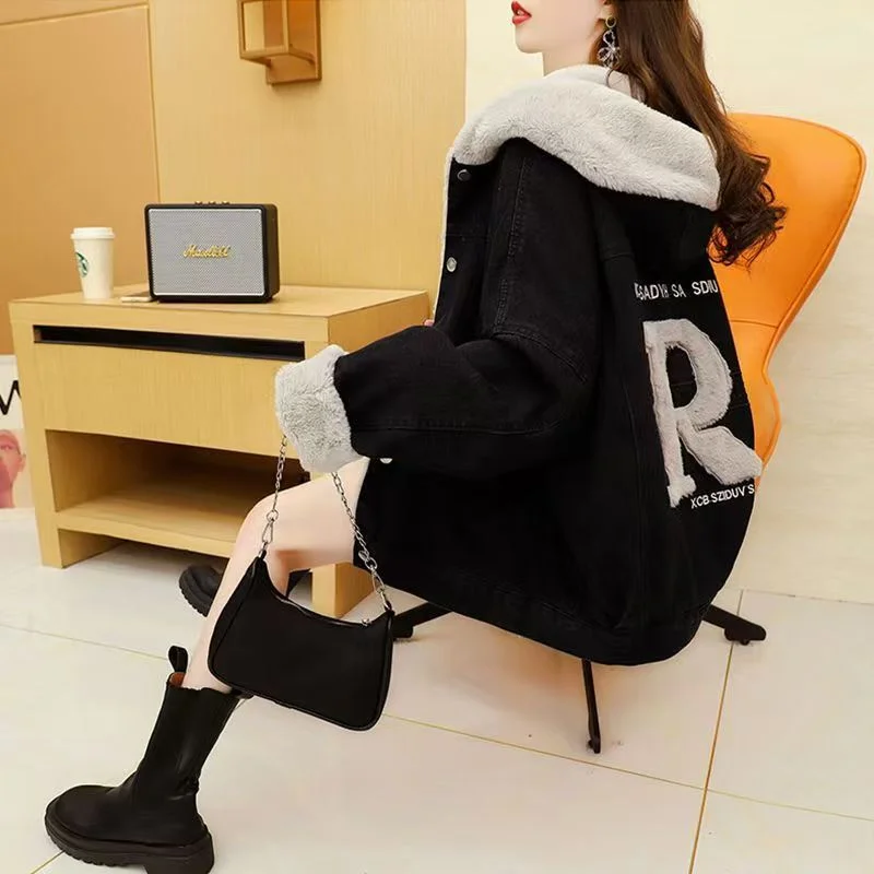 Plus Velvet Jacket Girls Campus Wind Imitates Lambswool Denim The Short Coat Trend Cotton Coat To Keep Warm Cotton-padded Jacket