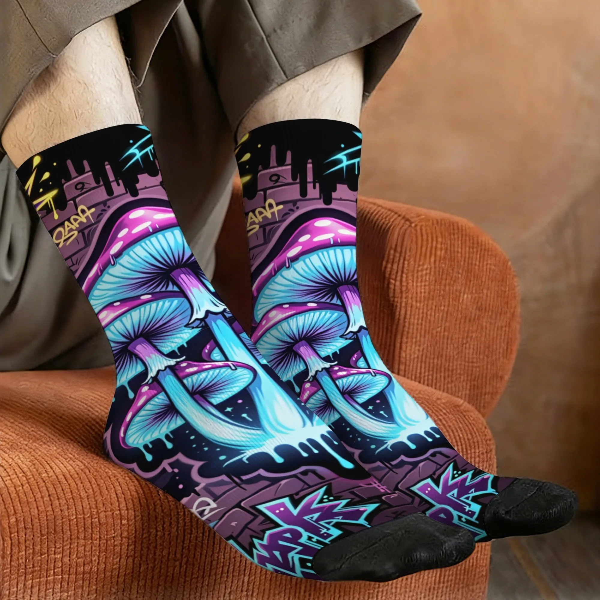 Graffiti Style Mushroom Socks Elastic Everyday Lightweight Mens Socks Casual Hiking Cycling Socks Street Style Compression Socks