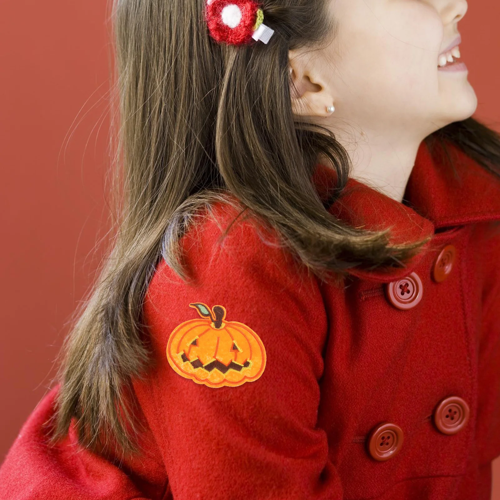 

5Pcs DIY Embroidered Patch Iron on Sew on Clothes Patches Halloween Applique for Jackets Pants Hats Shoes Decoration