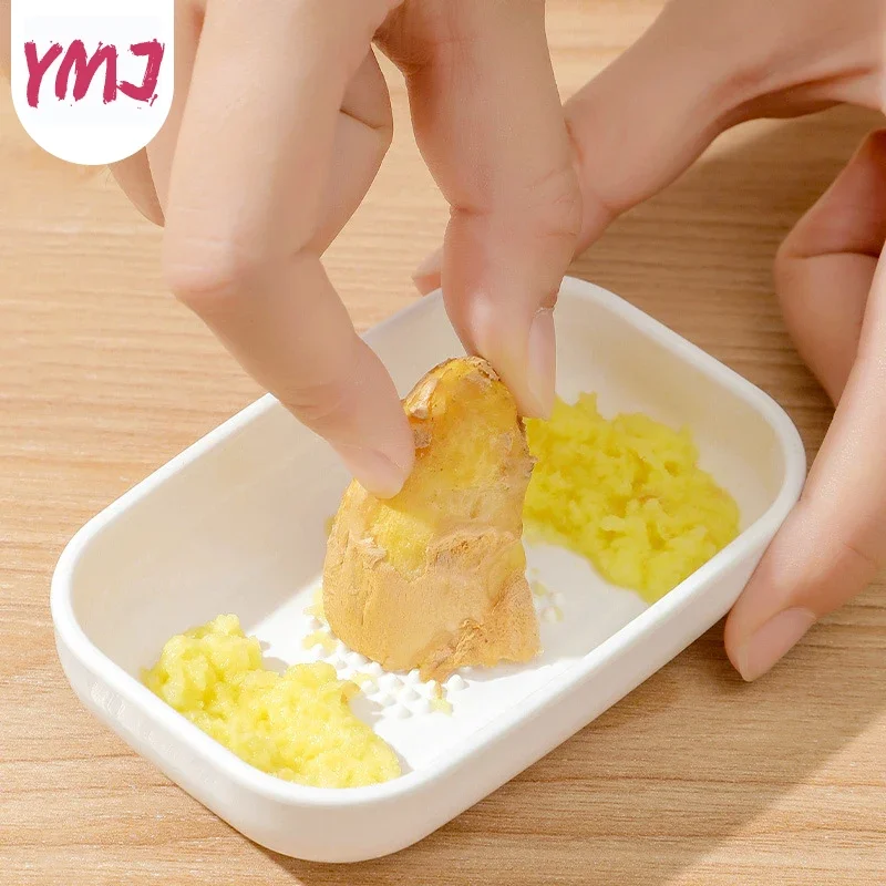 1PC Manual Ginger Grater Wasabi Grater Crusher Garlic Grinder Kitchen Fruit Presser Vegetables Ginger Grinding Kitchen Tool