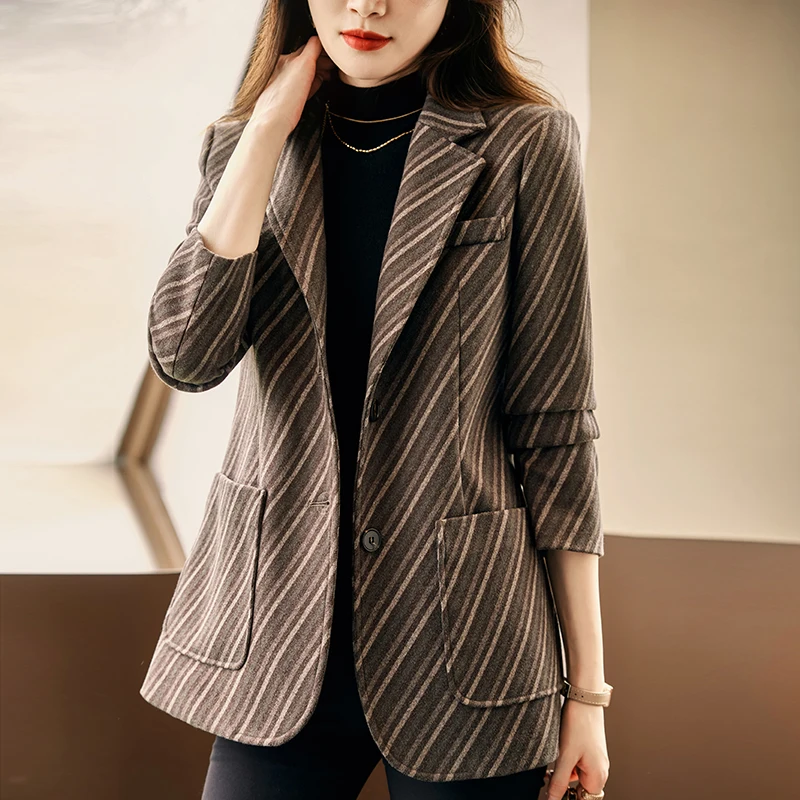 2024 Spring and Autumn Korean Edition Women's Jacket Casual Loose Set Fashionable and Elegant High-end Business Striped Suit