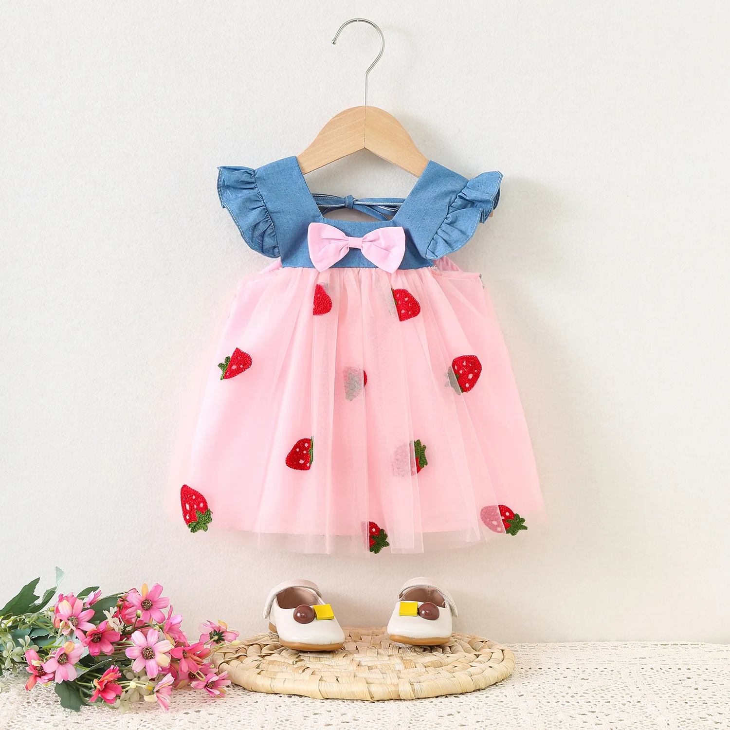 Girl Kid's Dress Summer Bow And Strawberry Pattern Bat Sleeve Puffy Baby Girl Clothes Cute Casual Baby Girl Dress