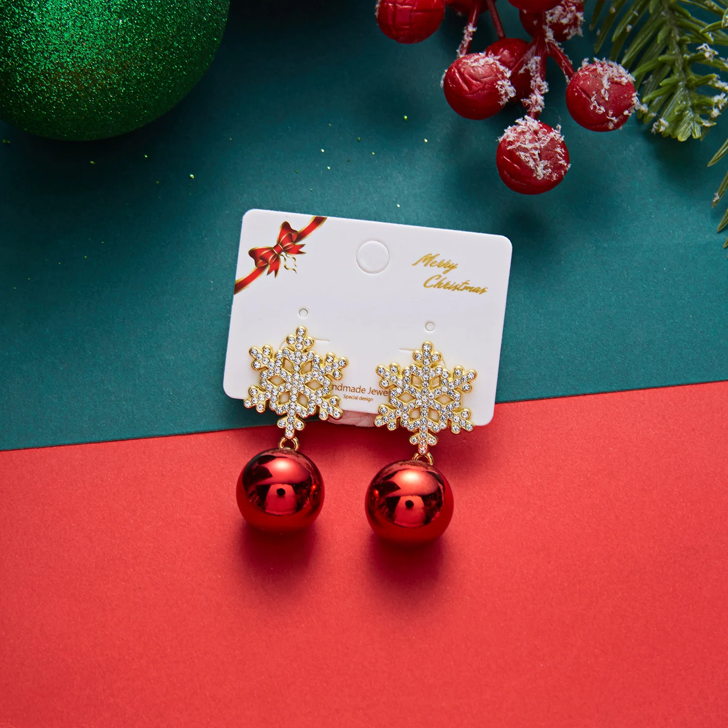 Kreative grüne Kristallkugel-Ohrringe mit Schleife für Frauen, Weihnachts-Schneeflocken-Lichtkugel-Ohrhänger, Y2K-Neujahrs-Schmuck – Detail 6
