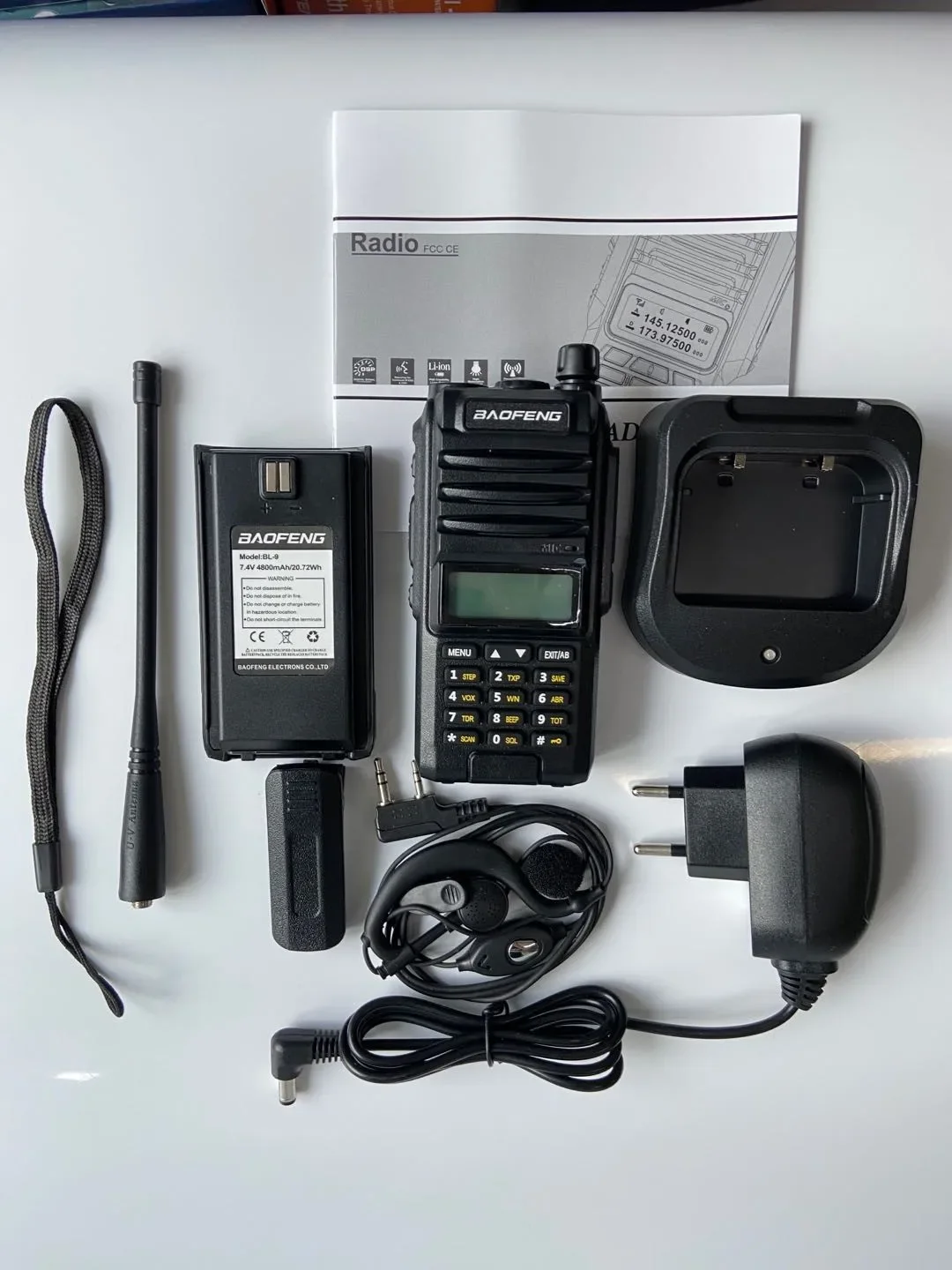 BaoFeng BF-A58S UVF10 рация для путешествий на открытом воздухе с литиевой батареей, трехдиапазонная деловая радиостанция, рация