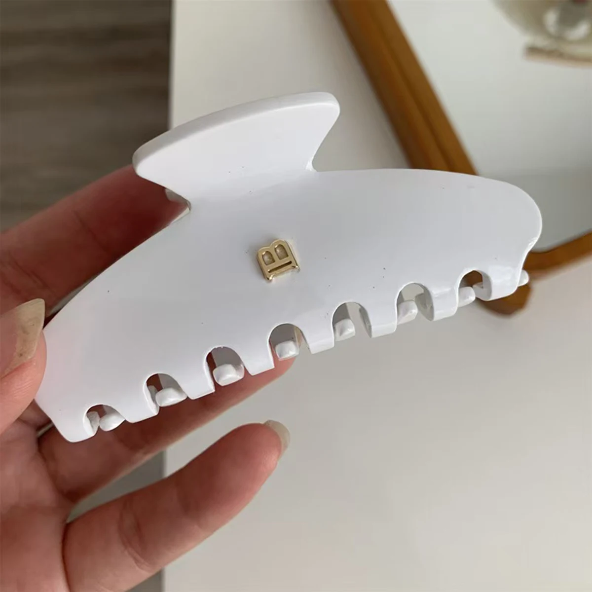 1 Stück Koreanische Buchstabe B Bogenförmige Haarklammer Hochwertige Acetat-Haarspange Süße und Vielseitige Haarklammer Haaraccessoires – Detail 7
