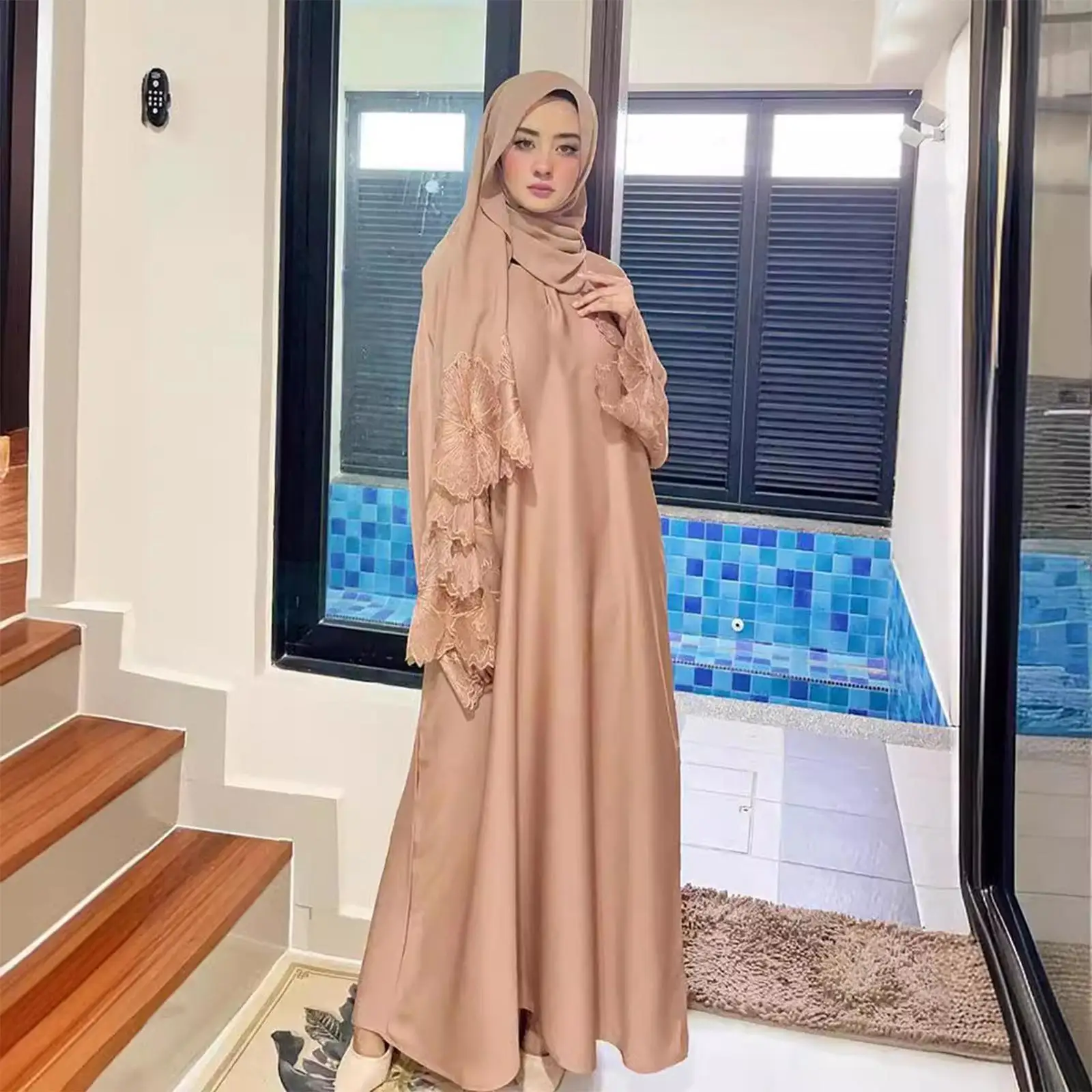 

Muslim Robe for Women with Hijab Soft for Cultural Exchanges Events Holidays