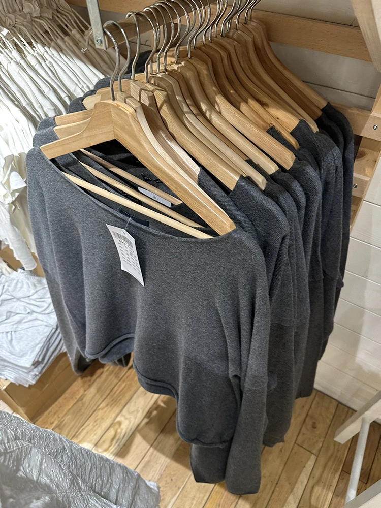Solidne surowe wykończenia luźne bluzy Vintage szara bawełniana wycięciem jesienne topy z długim rękawem damskie Y2k Streetwear Casual swetry — zdjęcie 3