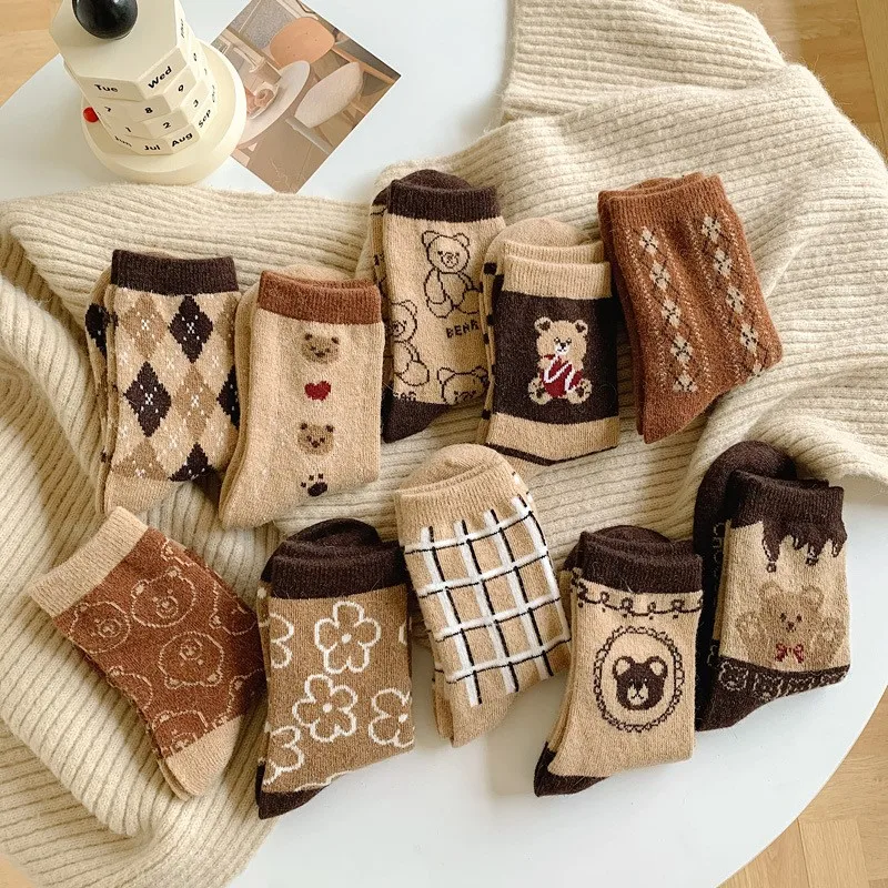 Autumn Winter Women's Socks Thick Warm Cashmere Female Cartoon Cute Kawaii Bear Mid-tube Casual Socks Trend Coffee Color Thick