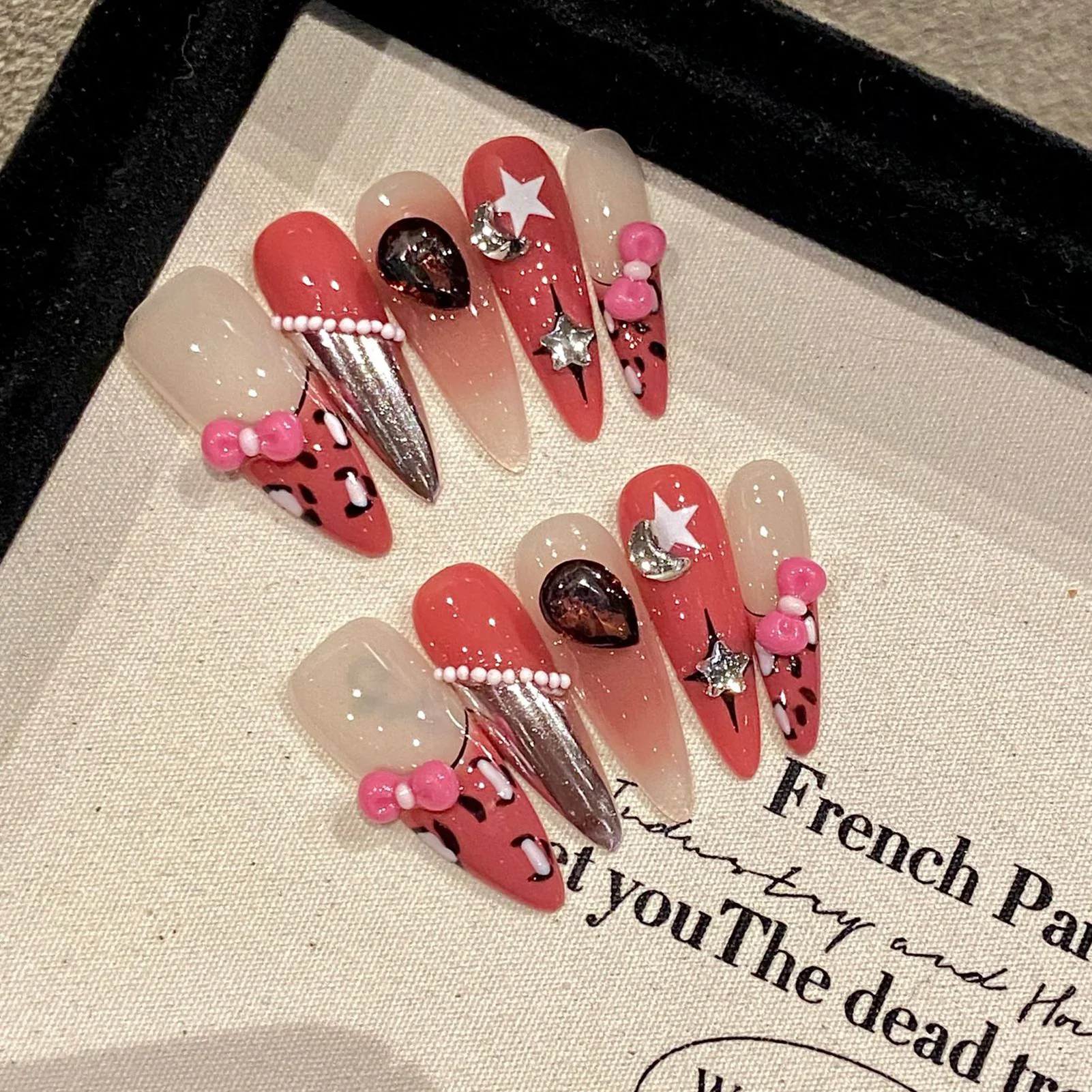 

Press On Acyrlic Nails Handmade Star Fake Y2k Nails Long Stiletto French Tip Glitter Diamond False Nails With Cute Bow Wearable