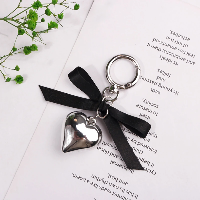 Y2k Retro Black Love Key Chain Sweet Cool Bowknot Headphone Case Pendant CCD Charms Car Key Ring Bag Decor Accessories