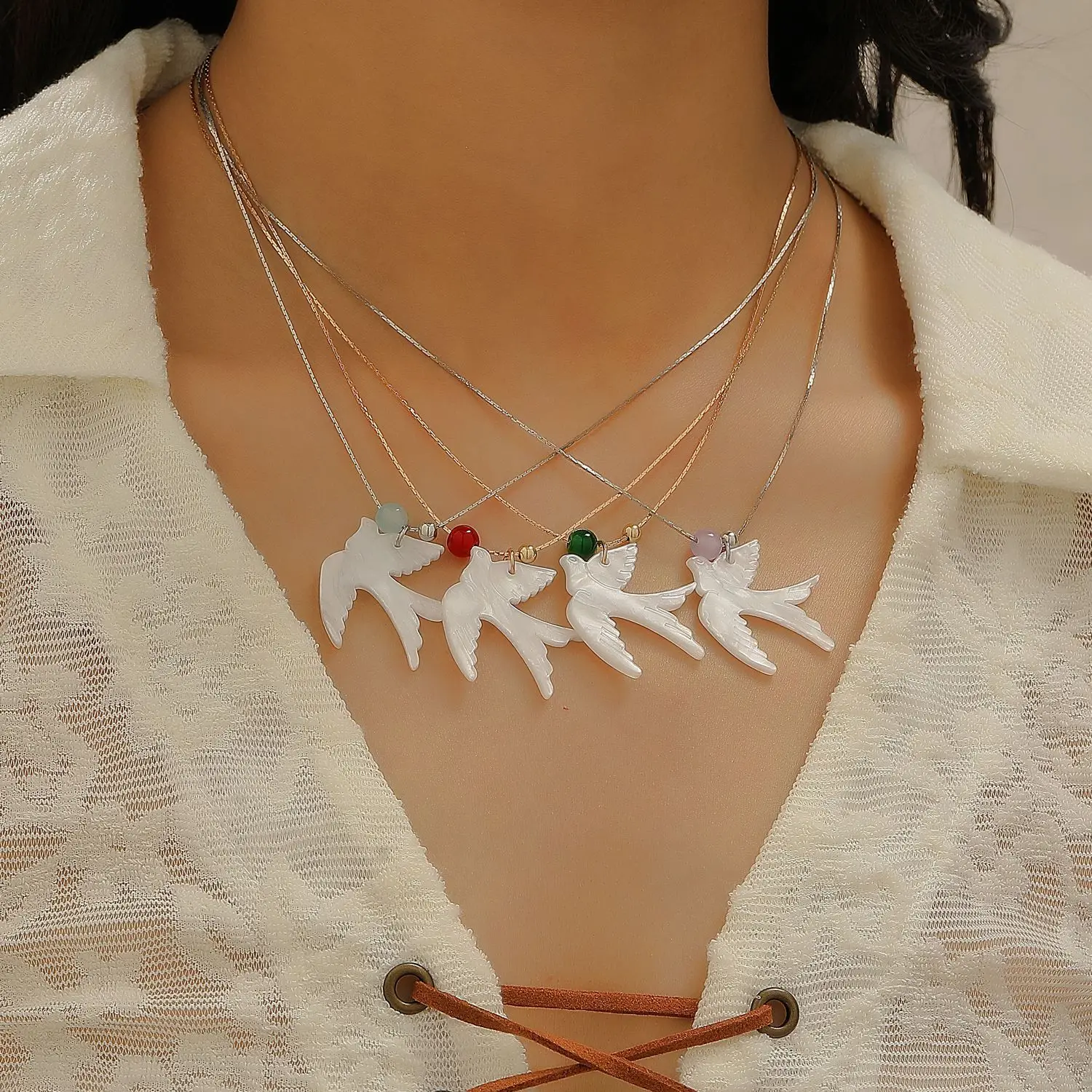

Fashion White Swallow Dove Pendant Necklace for Women Copper Neck Chain Vintage Geometric Choker Wedding Party Jewelry Gifts