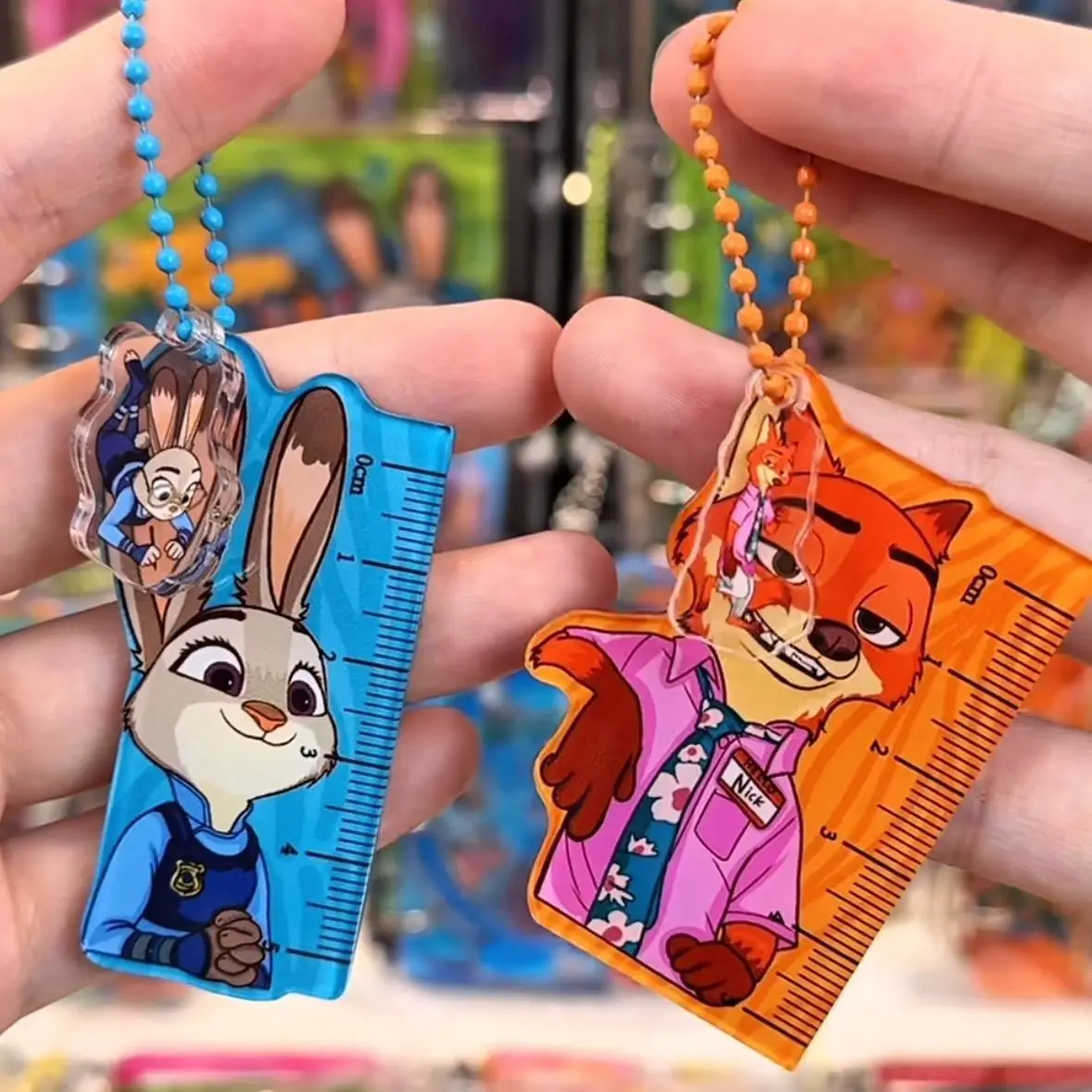 

Zootopia Judy Nick palm ruler keychain pendant, cute and interesting portable ruler pendant for students, gift for friends