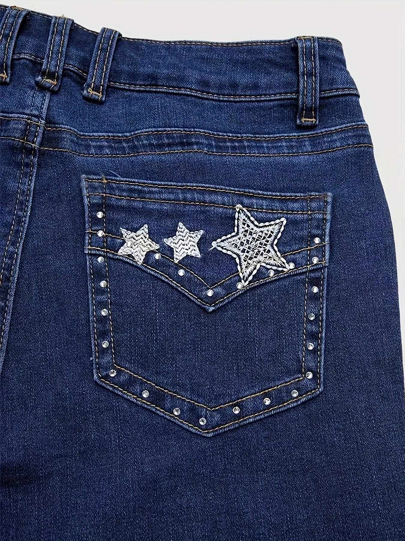 Ladies' dark blue slimming studded denim long pants, retro style, mid-rise, elastic, with star embroidery, slightly flared jeans