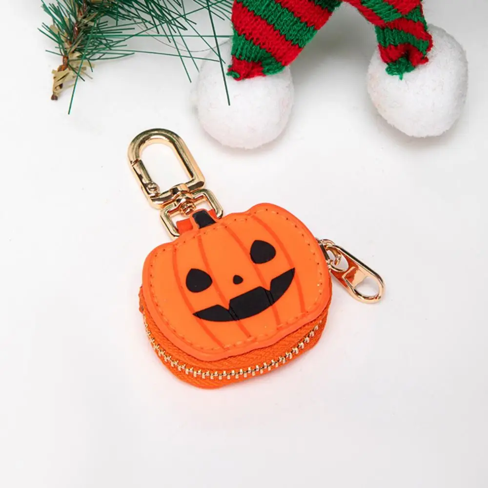 

Fashion Cute PU Leather Keychain Santa Claus Snowflake Christmas Pendant Pumpkin Keychain Earphone Bag Women