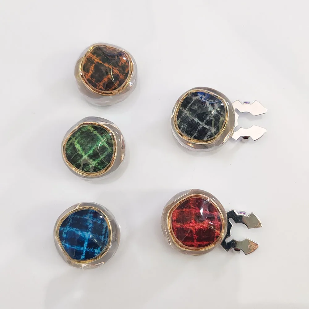 2 Pièces – Cache-boutons à Carreaux Tendance de Haute Qualité pour Vêtements DIY, Décoration de Boutons de Chemise et Manches