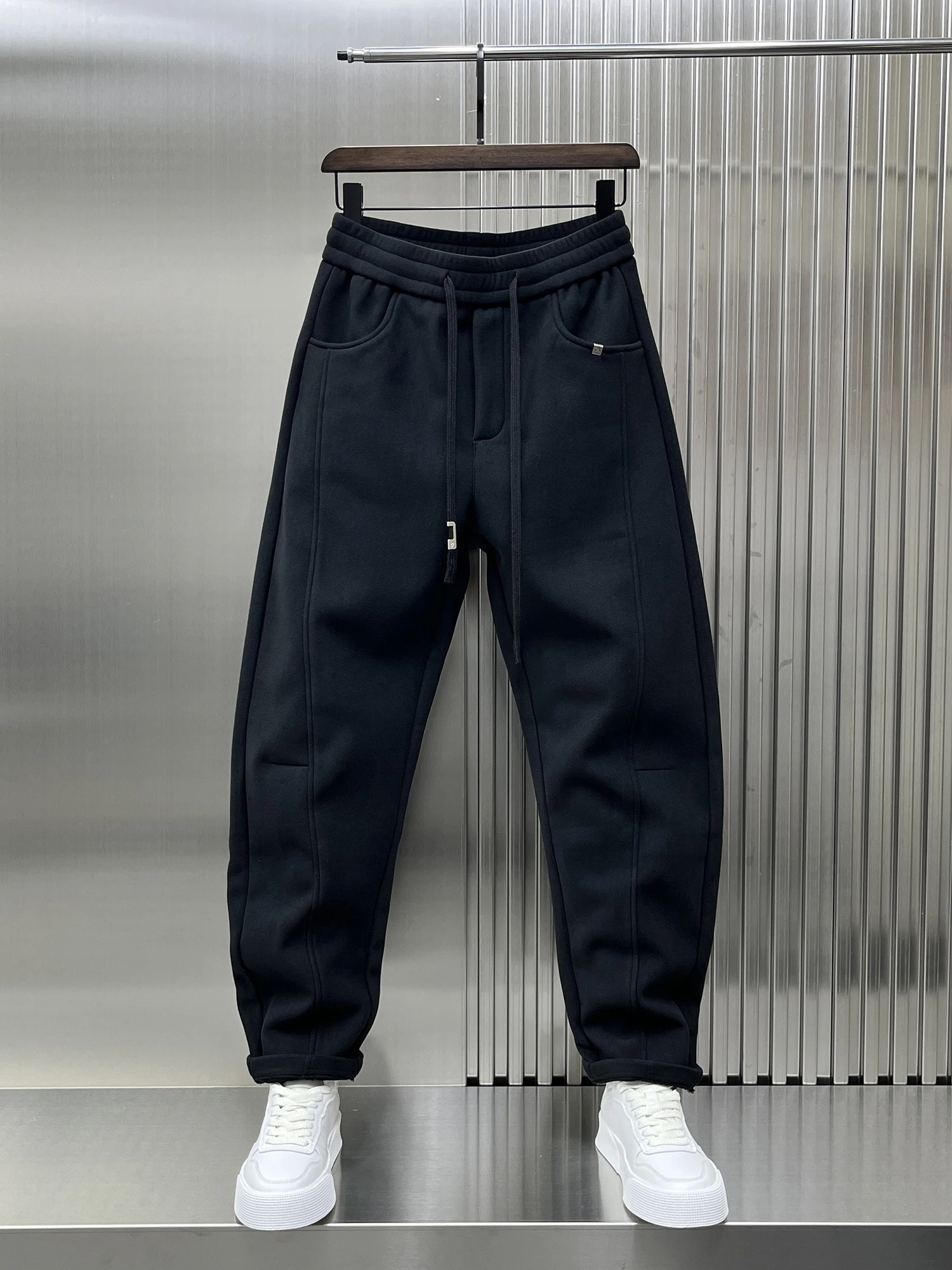 

Мужские теплые спортивные брюки свободного кроя на флисовой подкладке с завязками, прямые повседневные брюки, осенне-зимняя новинка, однотонные