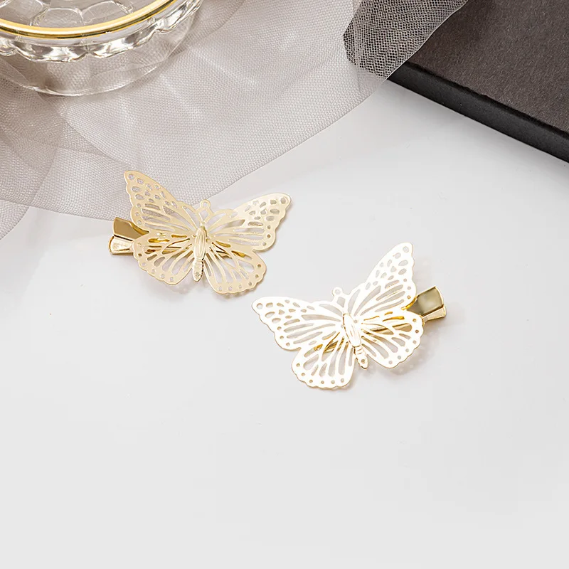 Women\'s fashion hair accessories hollow butterfly two-tone hair clip girls have every match