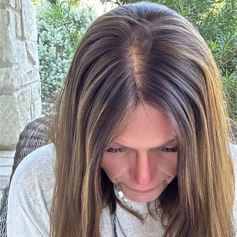

New In 13x4 Free Part Ombre Honey Brown Highlights Synthetic HD Lace Front Wig for Women Preplucked Hairline with Baby Hair 24''