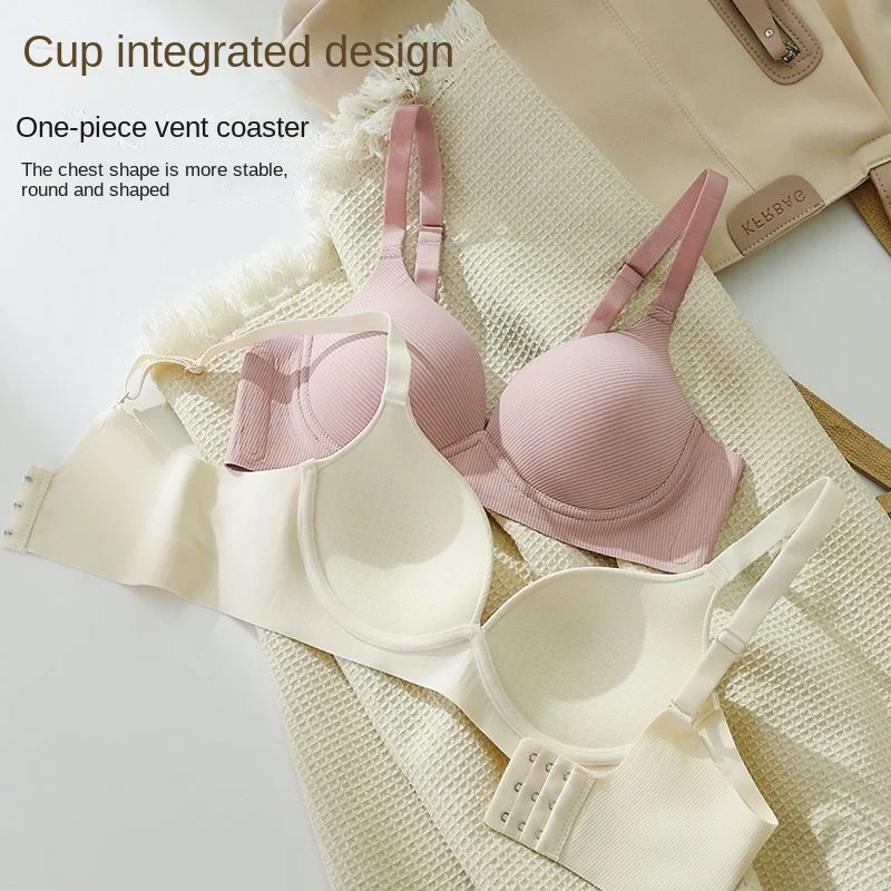 Untouched Lingerie for Women with Small Breasts Gathered Together, Showing Off the Small Upper Support and Preventing Sagging.