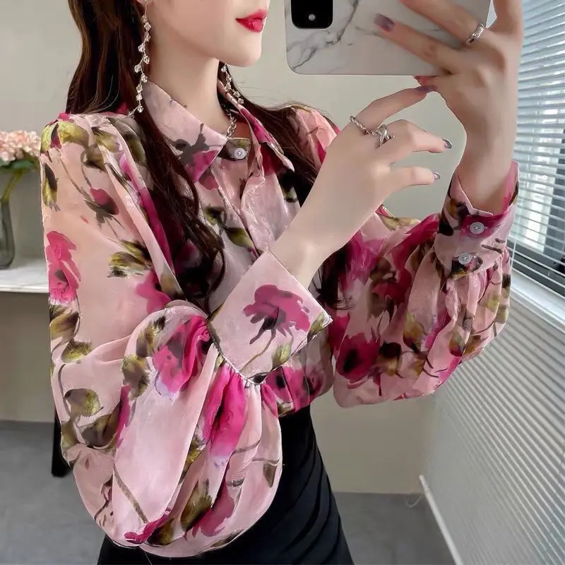 Vintage 2024 Spring New Western Style Fashionable Women Flip Collar Floral Loose Casual Temperament Shirt Commute All-match Tops