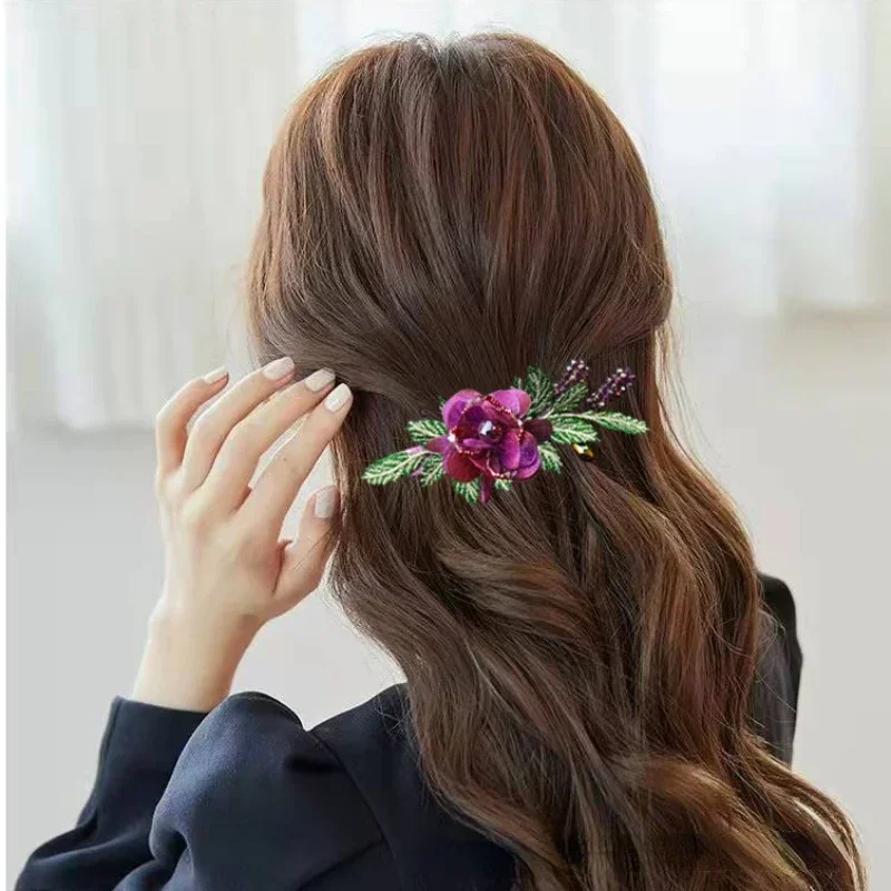 Elegantes Garn Blumen blatt Haarnadel Haarschmuck für Frauen Retro Rückseite des Kopfes Schachtel halm Feder clip Mamas Kopf bedeckung Tiara