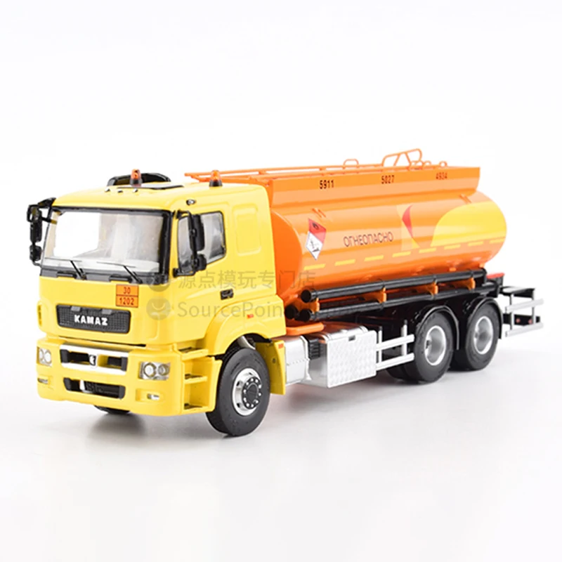 

1:43 Scale Diecast Alloy Russian AC/ATZ-16 Oil Tank Truck Toys Cars Model SSM1545 Classics Adult Souvenir Gifts Static Display