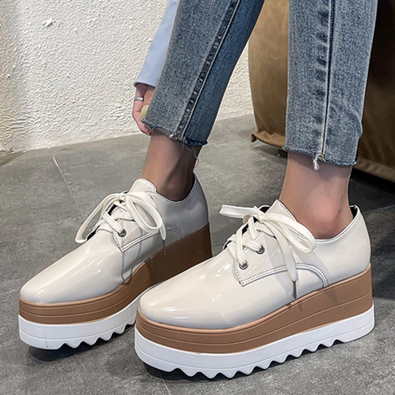 2024 Spring New Women Flat Platform Shoes Slip on Moccains Ladies Casual Shoes Woman Thick Sole Brogue Creepers Sneakers