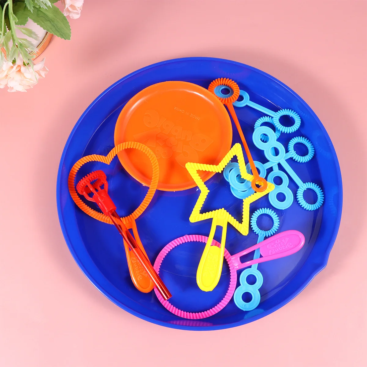 Set di soffianti da 11 pezzi, creatore di bolle multiforma per bambini, durevoli, leggeri e divertenti strumenti per bolle per giochi all'aperto, regalo per feste