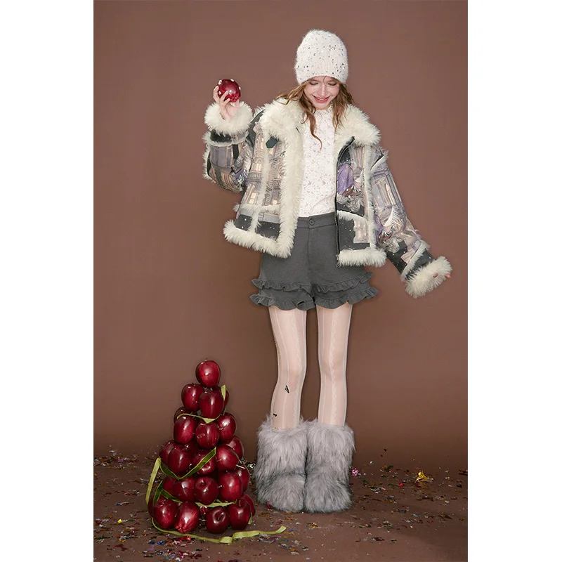 ELFSACK Women's Y2K Cropped Jacket with Art Cartoon Graphic Print, Fuzzy Fleece Trim Zip‑Up Coat for Cold Autumn Daily Outfit