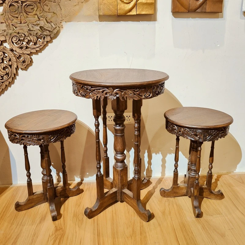 

Французская антикварная угловая мебель, стол в стиле кэжуал и низкий табурет