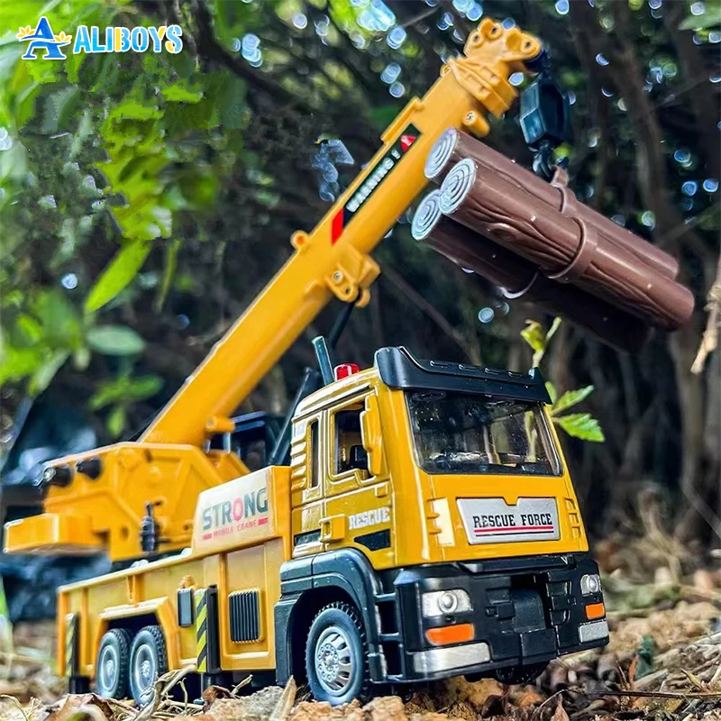 1/32 Alloy Crane Simulation Pull Back Engineering Vehicle Diecast Truck-mounted Locomotive Model with Sound Light Children Toy