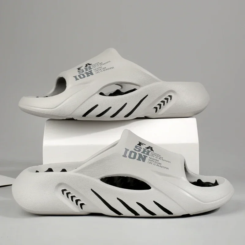 Nuevas zapatillas de masaje de verano para hombre, sandalias laterales para interiores y exteriores, zapatos informales de playa, chanclas de suela blanda, sandalias para hombre