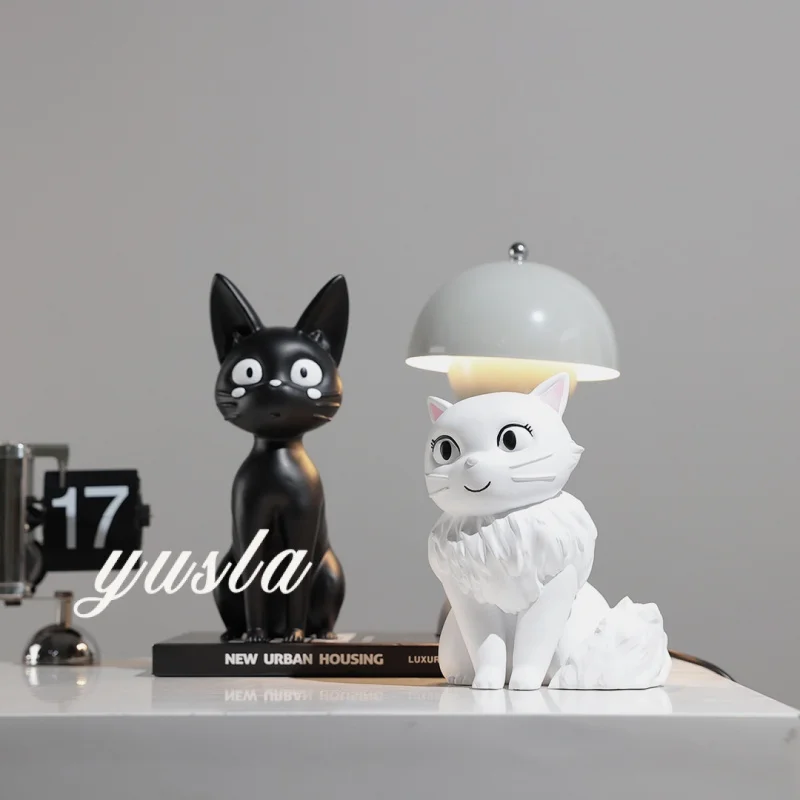 Simple modern cartoon cute cat children's room decoration, model home living room TV cabinet, entryway cabinet soft decoration