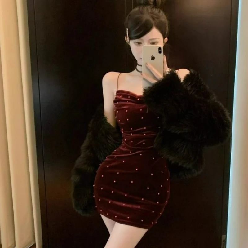 Vestido Halter de terciopelo para mujer, primavera y otoño 2026, nuevo estilo, Falda corta a la moda para chica, vestidos ajustados sin tirantes de alta sociedad