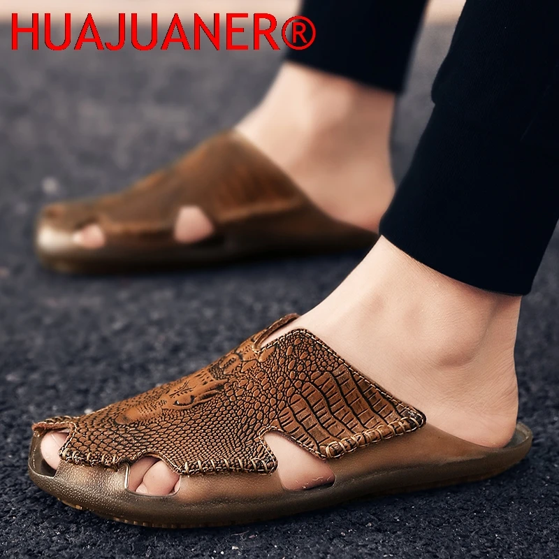 Summer New Men's Plus Size Baotou Casual Simulation Crocodile Pattern Shoe Upper Slippers for Outdoor Use, Soft Soled Sandals