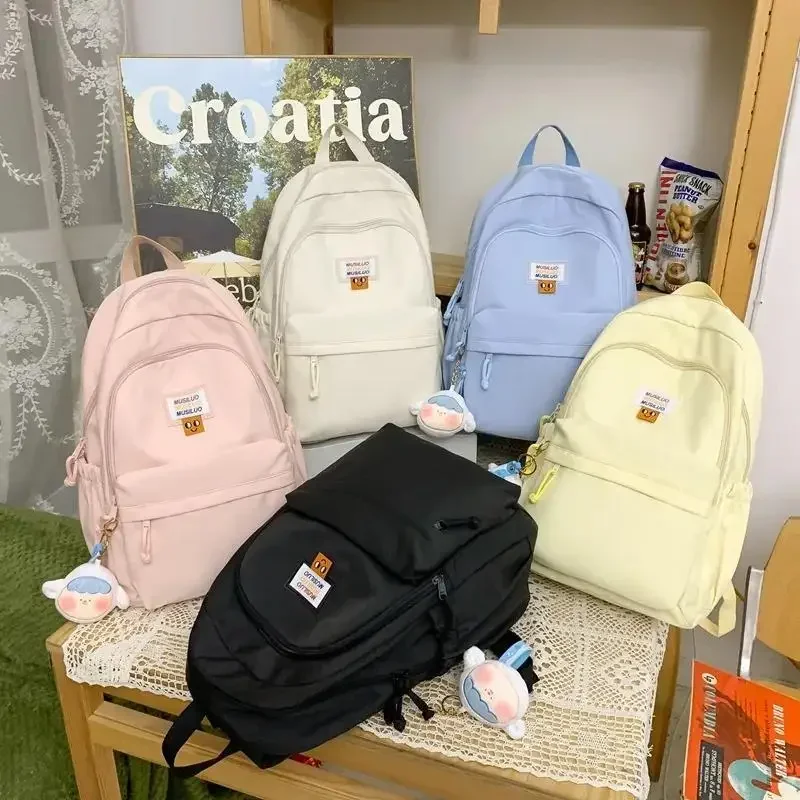 

The New Fashionable and Minimalist Backpack Is A Fresh and Versatile Backpack Suitable for Women and Teenagers