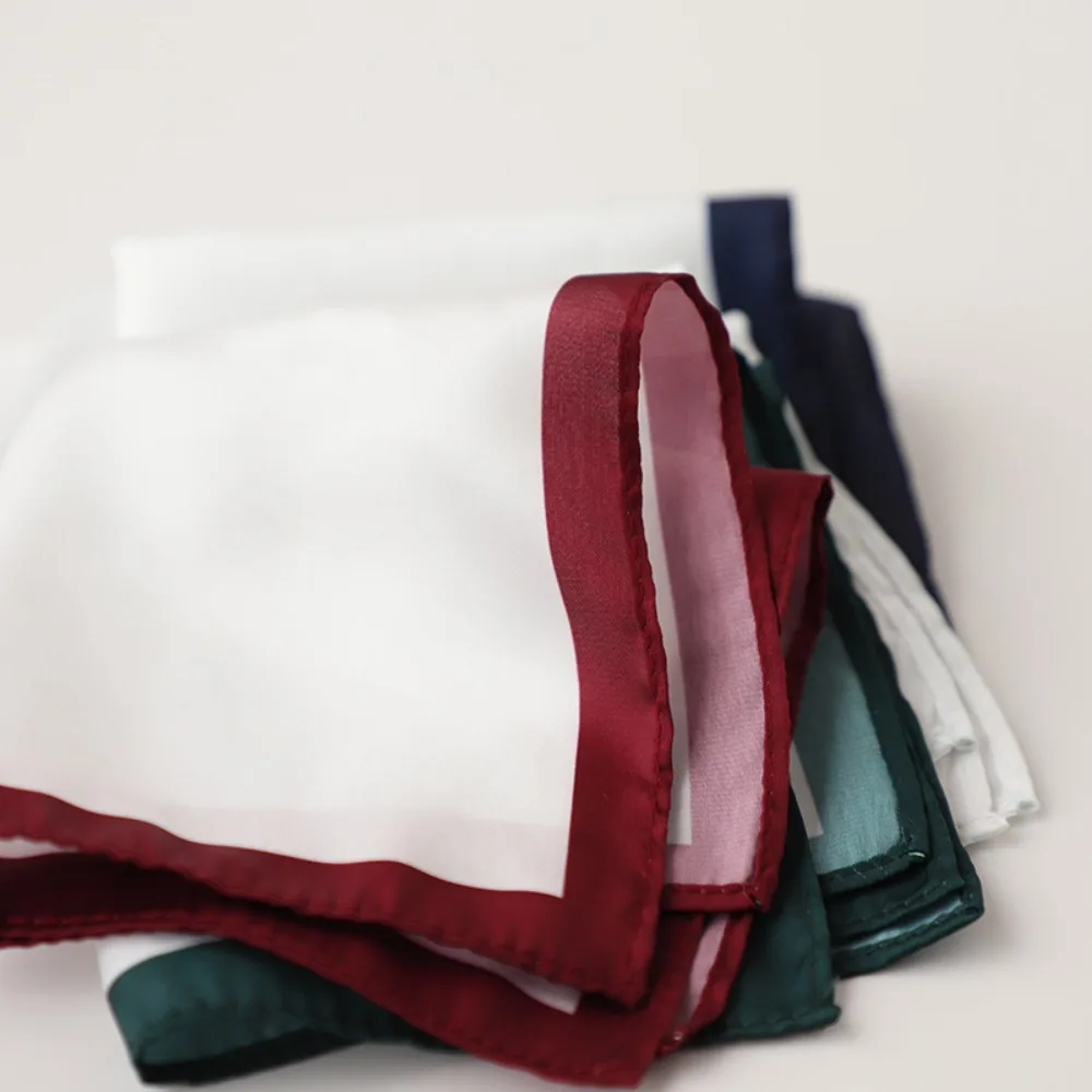 أزياء الرجال الكورية البدلة جيب مربع خمر بدلة عمل بيضاء المنديل اللون حافة البوليستر منشفة الصدر منديل الأولاد