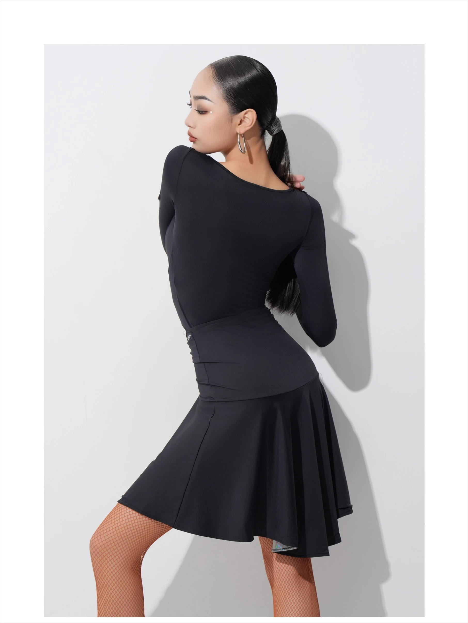 UK Latin danspakken Professionele volledige uitlopende rokset met lange mouwen, ballroomtraining en prestatiekostuum