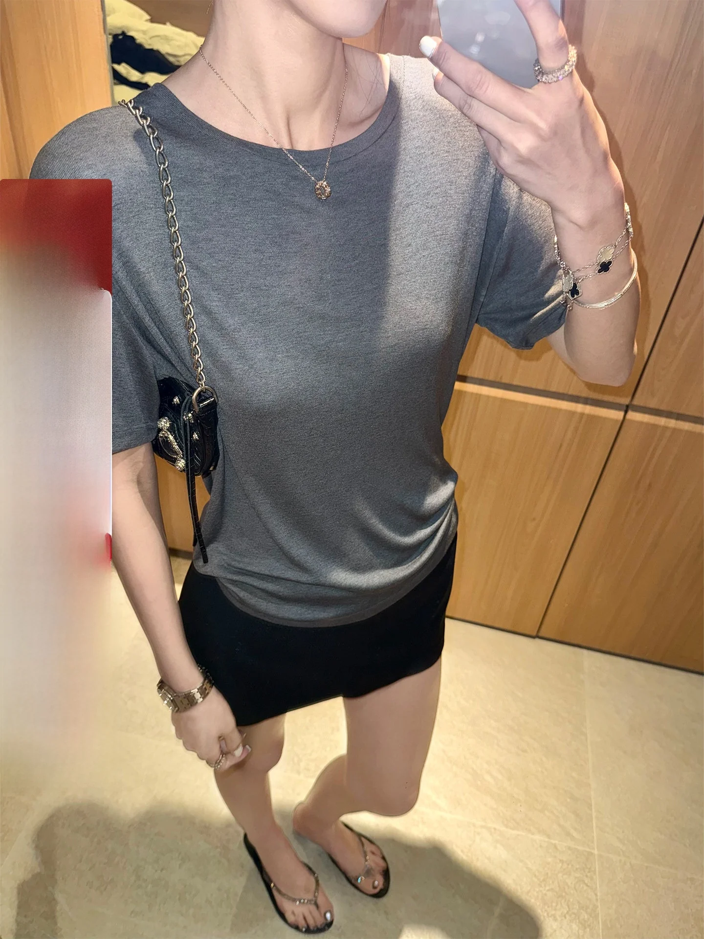 

Xzichic ROW Camere Wool Blend ort Sve T-irt Women's Slim Fit Luxury round Ne Top Skin-friendly Modal Fabric