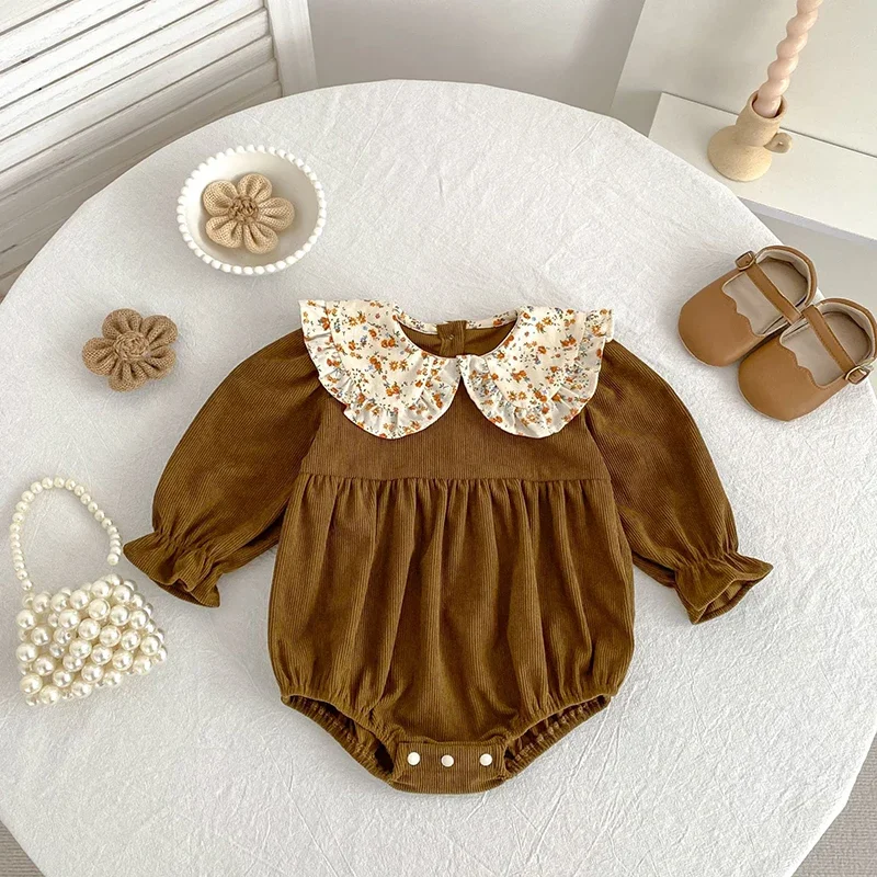

Комбинезон с цветочным узором для маленьких девочек от 0 до 3 лет, новый комбинезон для маленьких девочек, весенняя детская одежда, хлопковая одежда с длинными рукавами и рюшами для малышей